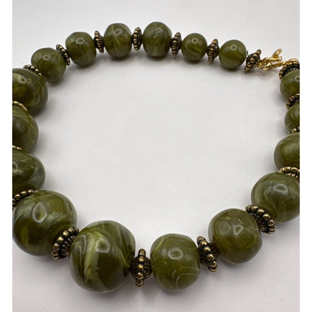 Chunky Olive Green Swirled Bead Necklace with Gold Tone Accents Bold Statement - Picture 4 of 7